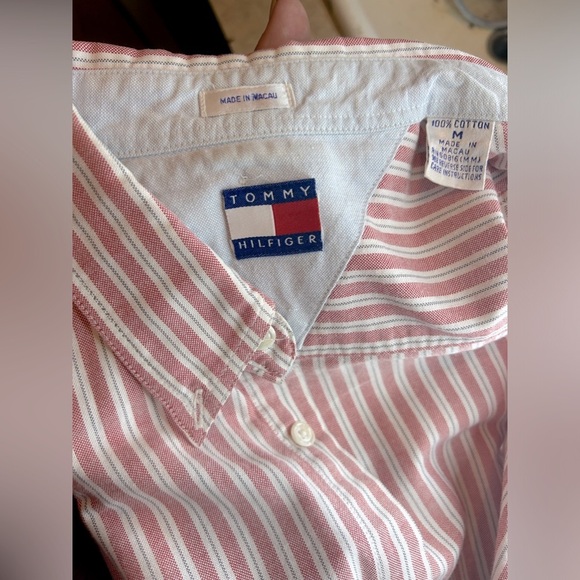 Men’s Tommy Hilfiger Short Sleeve Button Up, new condition, medium - Picture 3 of 5